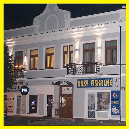 Apartamenty Ostrowiec - Pokoje Goscinne Centrum Ostrowiec Świętokrzyski Esterno foto