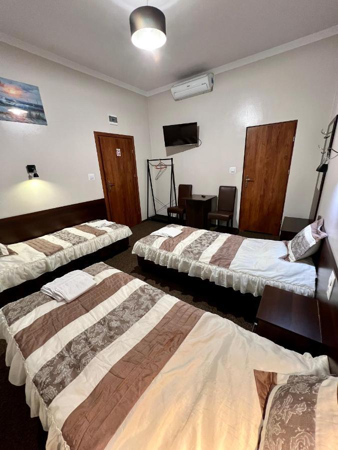 Apartamenty Ostrowiec - Pokoje Goscinne Centrum Ostrowiec Świętokrzyski Esterno foto