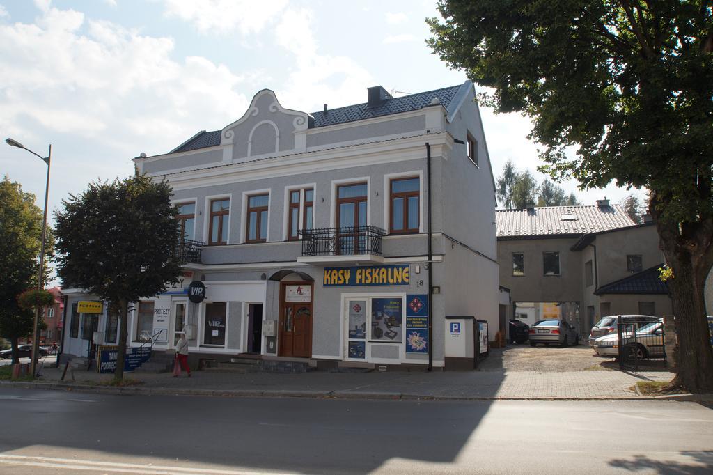Apartamenty Ostrowiec - Pokoje Goscinne Centrum Ostrowiec Świętokrzyski Esterno foto